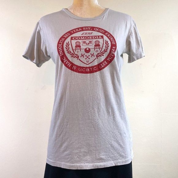 Red on Grey UCB Training Center Logo Short Sleeve Crew Neck T-Shirt Size XL - Picture 1 of 7